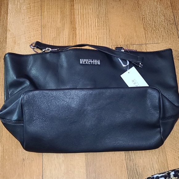 Kenneth Cole Reaction Tote - Picture 6 of 9